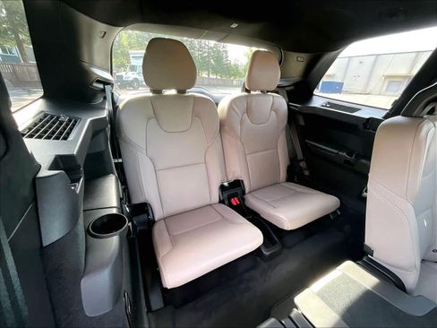 Used 2026 Volvo XC90 T8 Ultra w/ Lounge Package AWD/4WD image 31