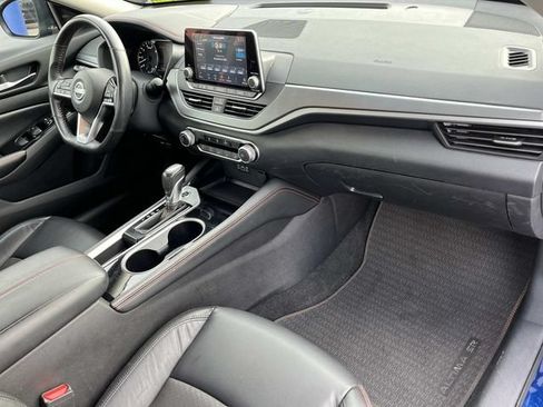 Used 2024 Nissan Altima 2.5 SR FWD image 22