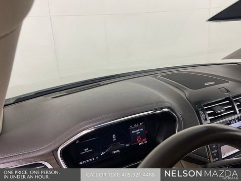 Used 2017 Lincoln Continental Select w/ Technology Package FWD image 32
