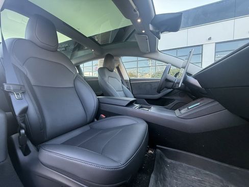 Used 2025 Tesla Model 3 Long Range image 23