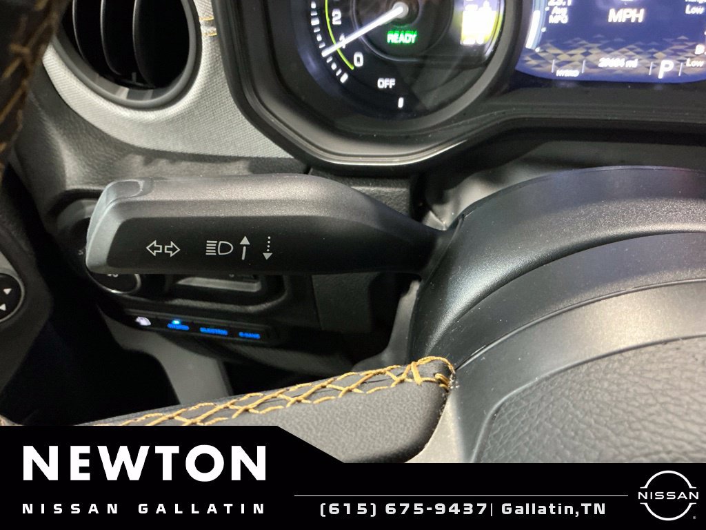 Used 2024 Jeep Wrangler Unlimited w/ Convenience Group AWD/4WD image 37