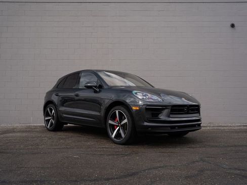 New 2026 Porsche Macan S AWD/4WD image 9
