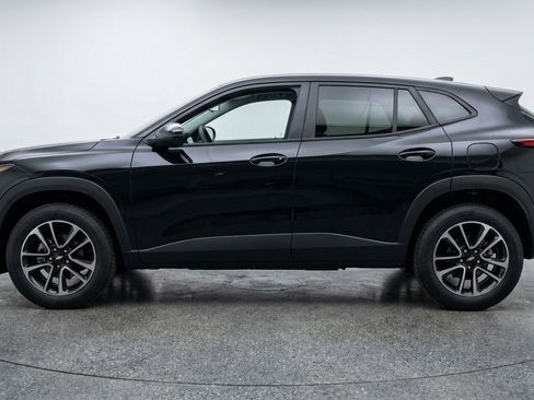Used 2025 Chevrolet TrailBlazer LT FWD image 5