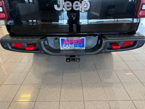Used 2020 Jeep Gladiator Rubicon AWD/4WD image 24