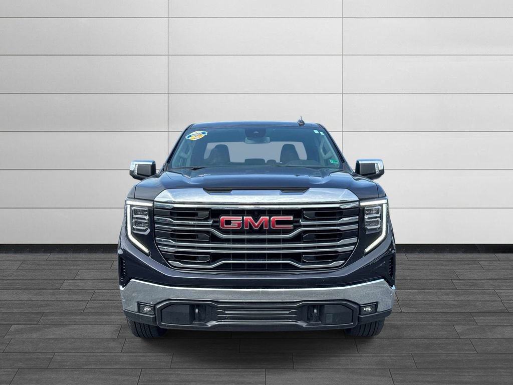 Used 2025 GMC Sierra 1500 SLT AWD/4WD image 8