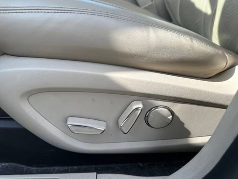 Used 2017 Lincoln MKC Select w/ Select Plus Package AWD/4WD image 18