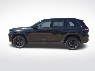 Used 2024 Jeep Grand Cherokee Altitude AWD/4WD video 2