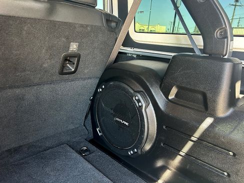 Used 2018 Jeep Wrangler Unlimited Rubicon AWD/4WD image 27