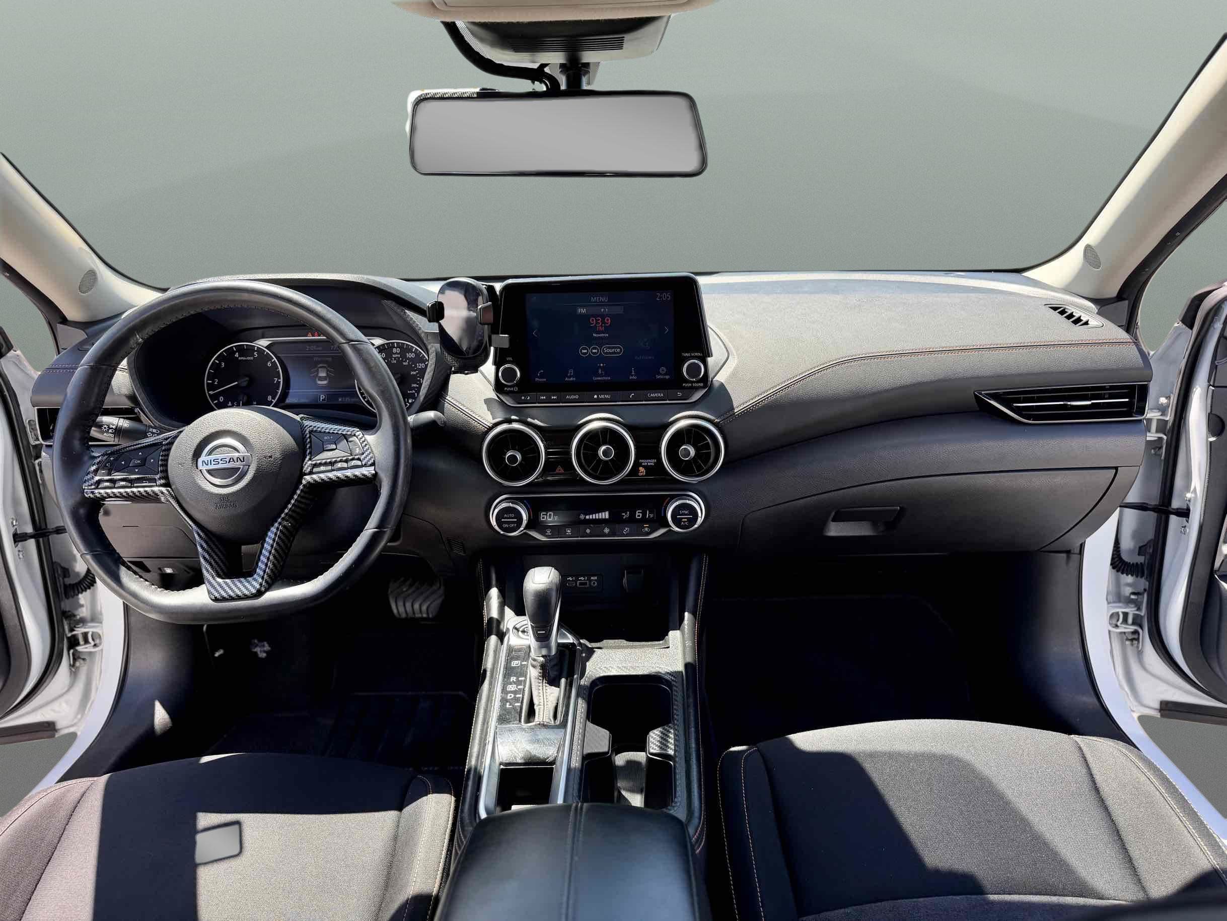 Used 2020 Nissan Sentra SR w/ Electronics Package FWD image 9