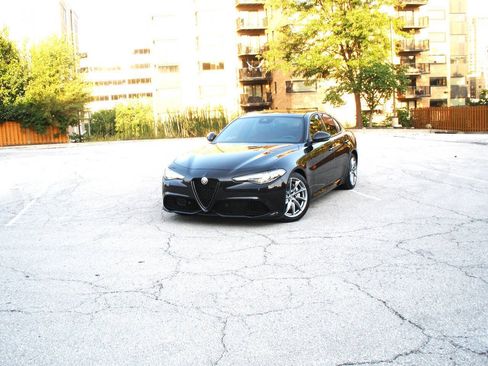 Used 2023 Alfa Romeo Giulia Sprint RWD image 19