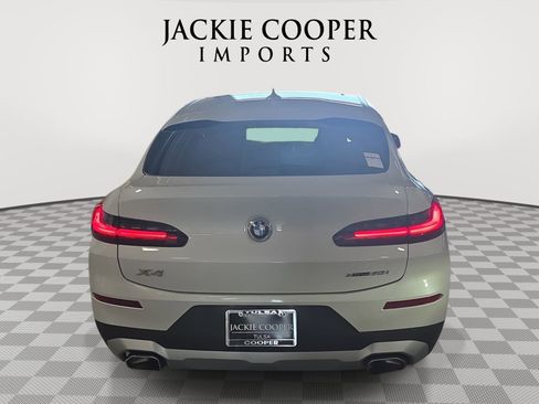 Used 2024 BMW X4 xDrive30i w/ Parking Assistance Package AWD/4WD image 6