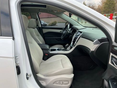 Used 2013 Cadillac SRX Premium image 19