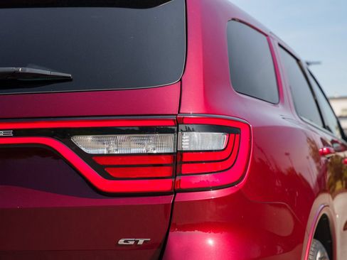 Used 2024 Dodge Durango GT RWD image 17
