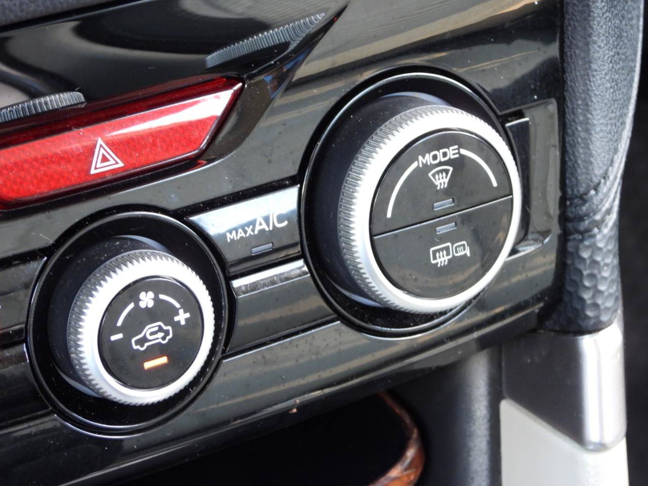 Used 2023 Subaru Forester Premium AWD/4WD image 95