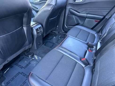 Used 2025 Ford Escape ST-Line AWD/4WD image 12