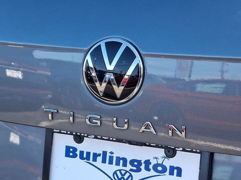 Certified 2022 Volkswagen Tiguan SE AWD/4WD image 30