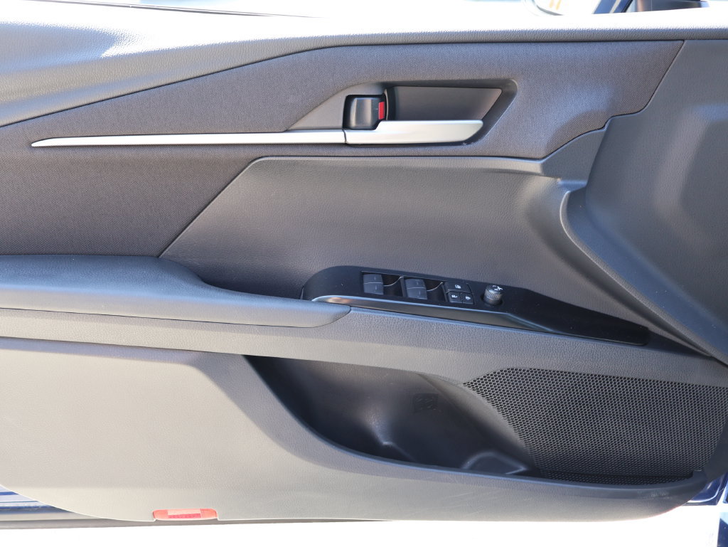 Used 2025 Toyota Camry LE FWD image 19