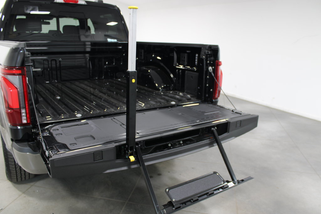 New 2026 Ford F150 King Ranch w/ Equipment Group 601A High AWD/4WD image 13