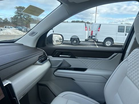 Used 2024 GMC Acadia Denali w/ Super Cruise Package image 21