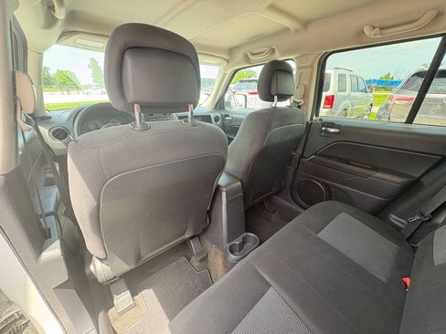 Used 2016 Jeep Patriot Sport w/ Power Value Group AWD/4WD image 10