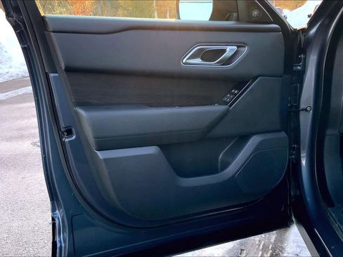 Certified 2026 Land Rover Range Rover Velar Dynamic SE image 21