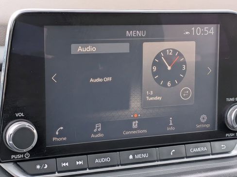 Used 2021 Nissan Rogue SV image 14