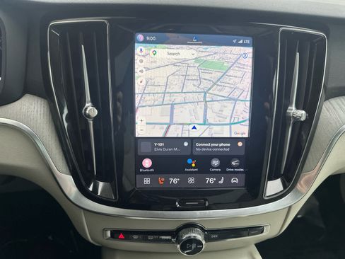 Used 2024 Volvo V60 B5 Cross Country Plus w/ Protection Package Premier image 16