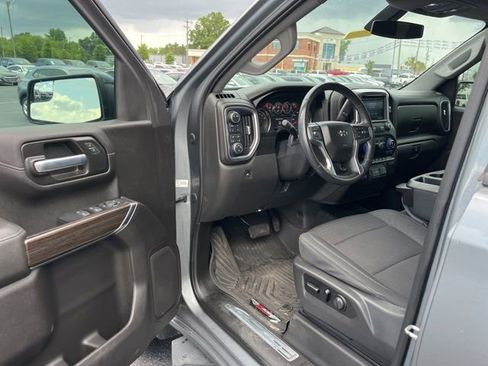 Used 2021 Chevrolet Silverado 1500 RST AWD/4WD image 5