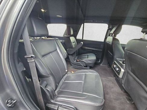 Used 2021 Ford Expedition XLT RWD image 18