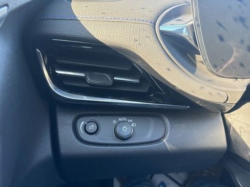 New 2025 Buick Envista Sport Touring w/ Convenience I Package image 18