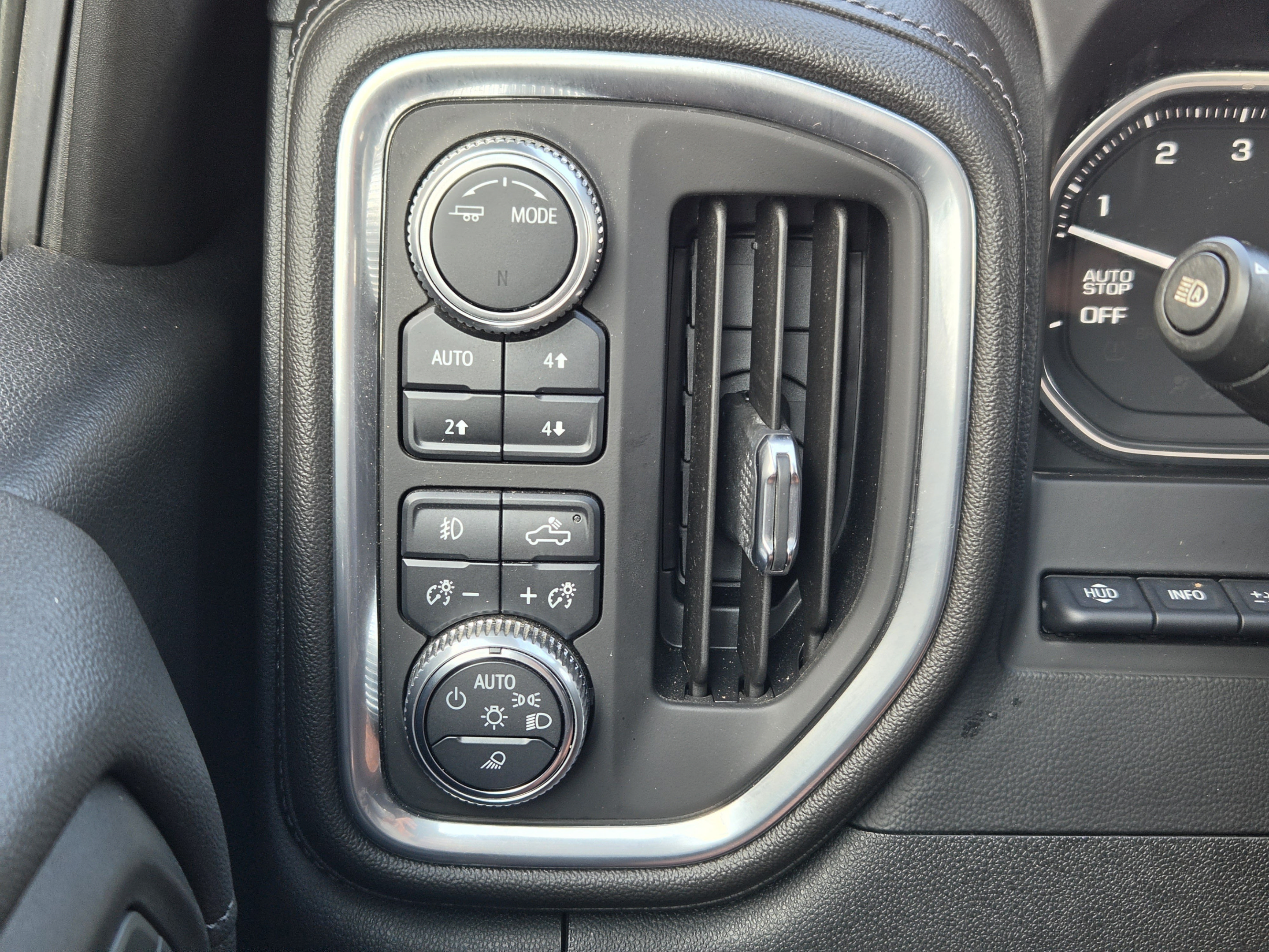 Used 2020 GMC Sierra 1500 Denali w/ Denali Ultimate Package AWD/4WD image 15