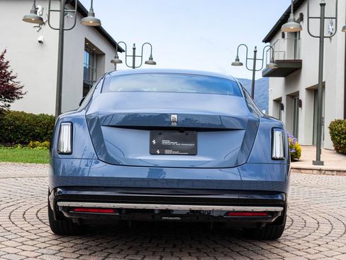 Used 2025 Rolls-Royce Spectre w/ Leather Finishing Pack AWD/4WD image 21