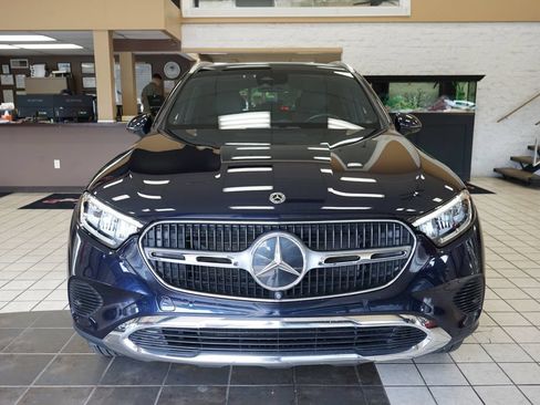 Used 2024 Mercedes-Benz GLC 300 4MATIC image 19