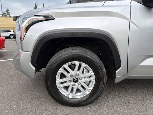 Used 2023 Toyota Tundra SR5 w/ SR5 Premium Package AWD/4WD image 11