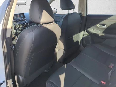 New 2025 Nissan Sentra SR w/ SR Premium Package FWD image 15