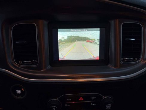 Used 2019 Dodge Charger SXT RWD image 29