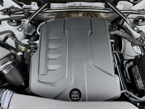 New 2025 Audi Q5 Prestige image 27