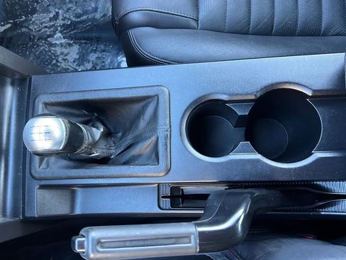 Used 2006 Ford Mustang GT image 19