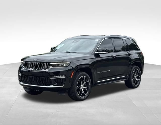 Used 2022 Jeep Grand Cherokee Summit AWD/4WD image 9