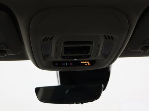 Used 2023 Buick Envision Avenir FWD image 28