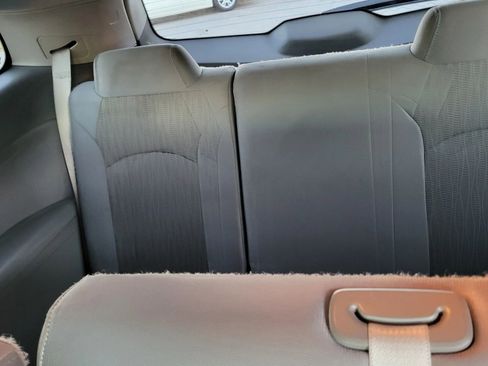 Used 2017 Chevrolet Traverse LS image 9