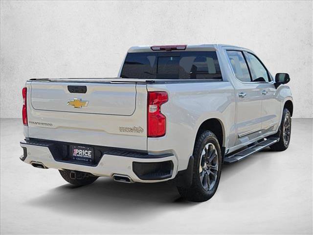 Used 2025 Chevrolet Silverado 1500 High Country w/ Technology Package AWD/4WD image 5
