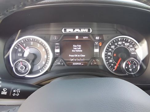 Used 2023 RAM 1500 Laramie AWD/4WD image 19