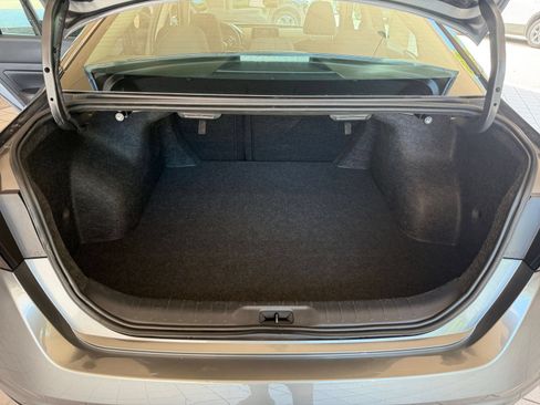 Used 2025 Nissan Altima 2.5 SV FWD image 25