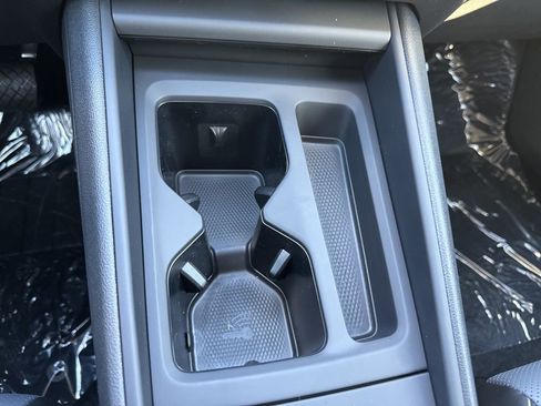 New 2026 Volkswagen Tiguan SE image 25