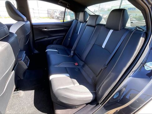 Used 2025 Toyota Camry SE image 22