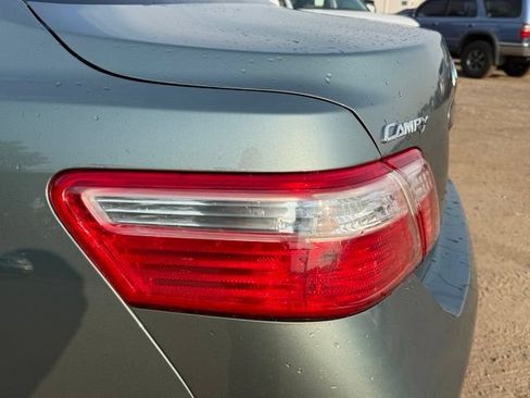 Used 2007 Toyota Camry XLE FWD image 12
