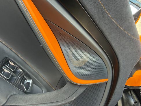 Used 2021 McLaren 720S Performance RWD image 44