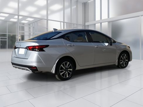 New 2025 Nissan Versa SV w/ Trunk Package image 4