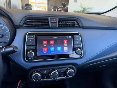 Used 2025 Nissan Versa SV FWD image 19